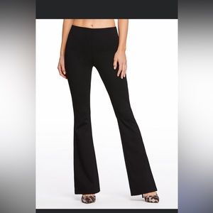 Jessica Simpson's black flare pant, pull on